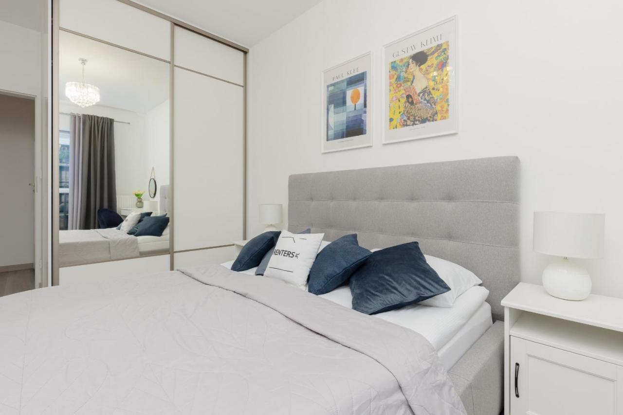 Cozy Apartment With Parking Bakalarska By Noclegi Renters Варшава Экстерьер фото