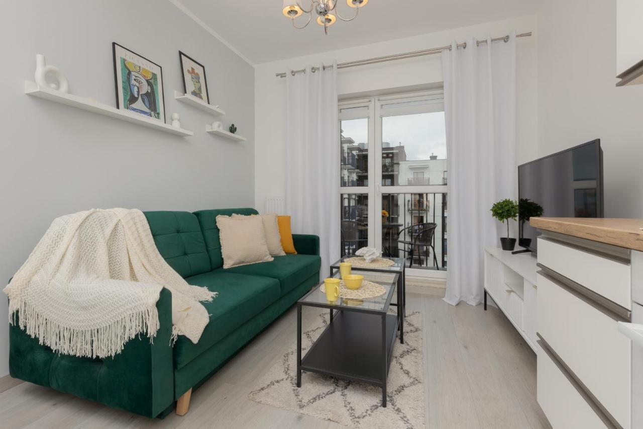 Cozy Apartment With Parking Bakalarska By Noclegi Renters Варшава Экстерьер фото