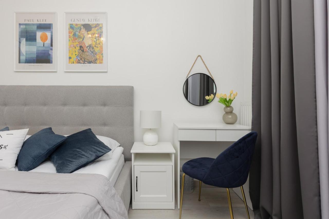 Cozy Apartment With Parking Bakalarska By Noclegi Renters Варшава Экстерьер фото