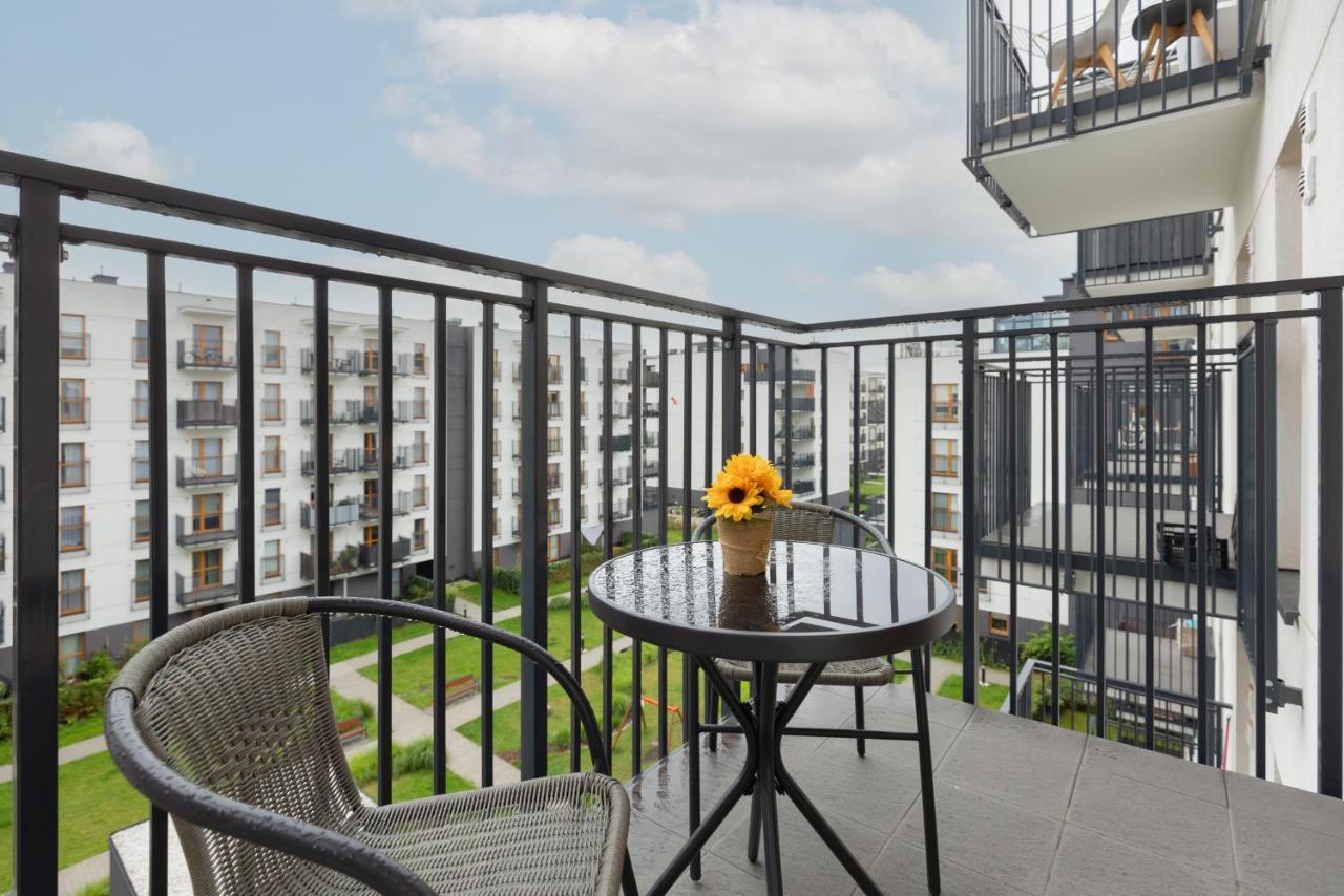 Cozy Apartment With Parking Bakalarska By Noclegi Renters Варшава Экстерьер фото